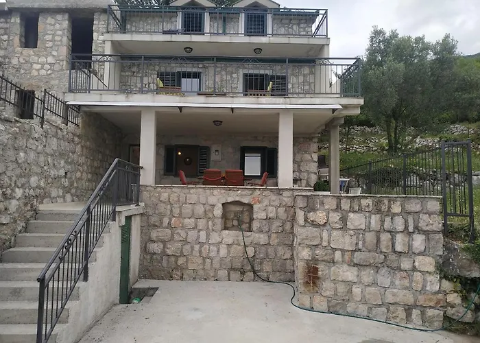 Budva rest house